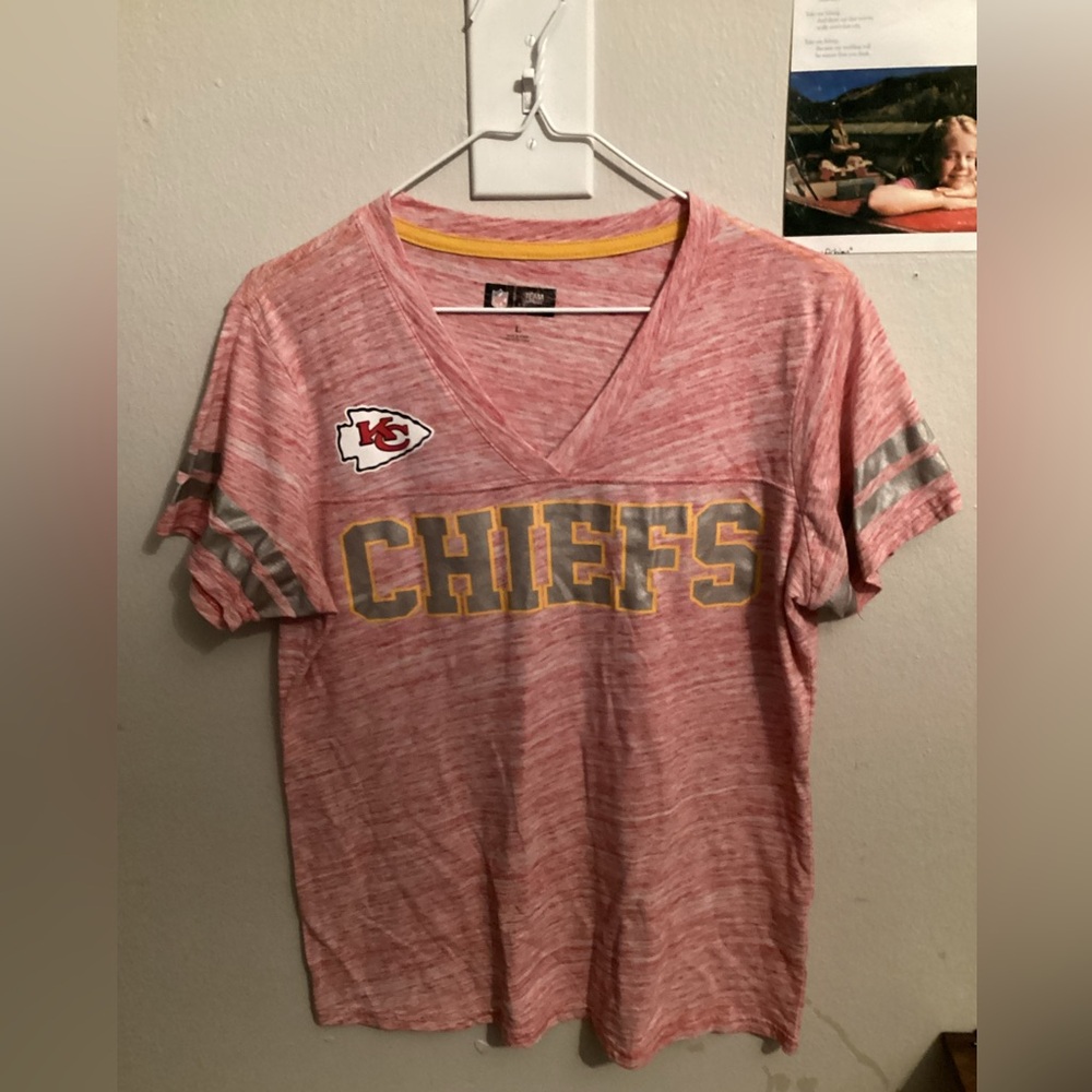 Women’s Team Apparel Large Kansas City Chiefs Red V-Neck T-Shirt Tote2